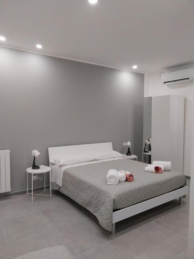 Ferienwohnung Amuni O 123 Palermo Exterior foto